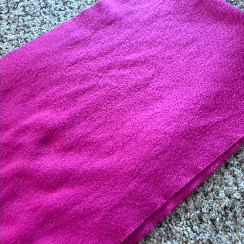Luxurious Pink Cashmere Scarf Valentine’s Day - Picture 10 of 11